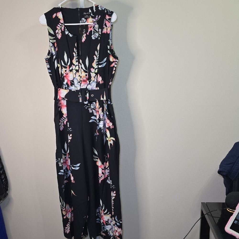 City Chic Black Floral Jumpsuit Ladies Plus Sz XS/14‎